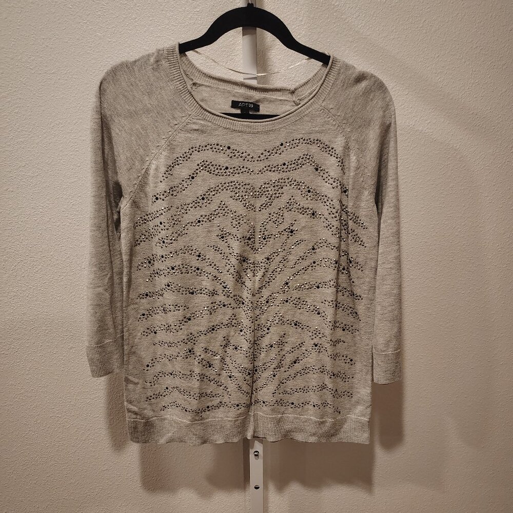 Apt. 9 Women's Light Weight Sweater Size Medium 3/4 Sleeve Rhinestones Gray